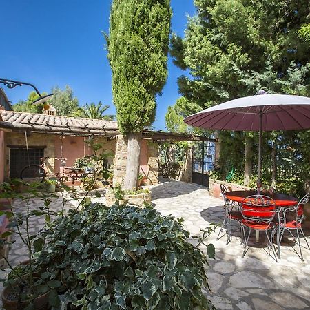 Villa Degli Artisti チェファル 部屋 写真