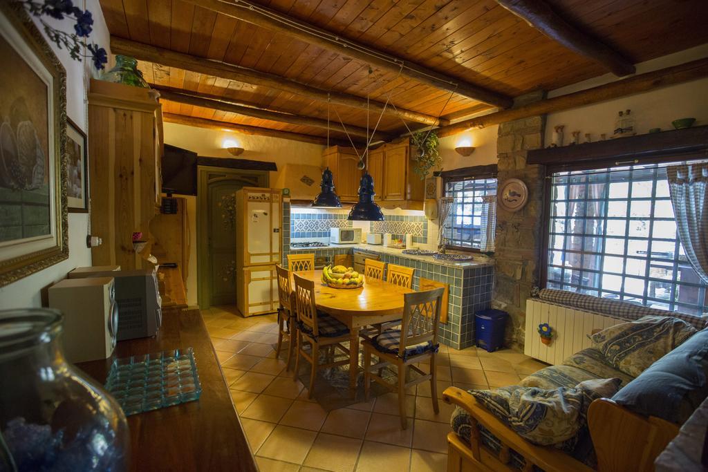 Villa Degli Artisti チェファル 部屋 写真